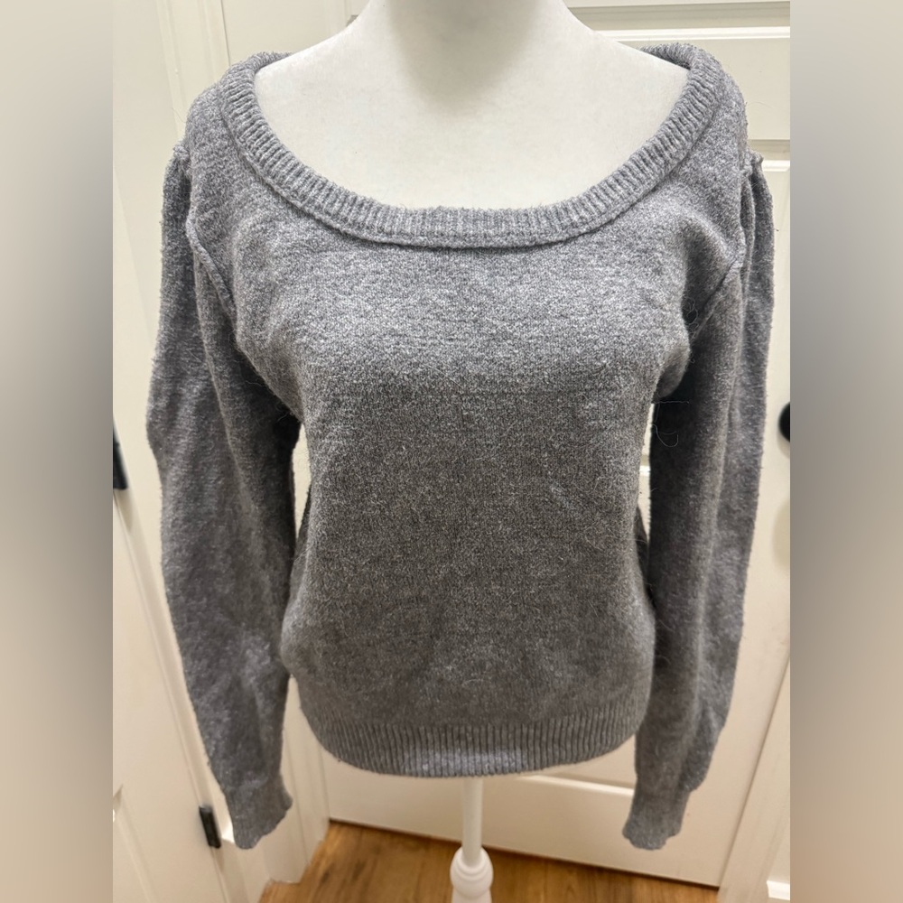 Free People. Wide Neck Fuzzy Wool Blend Sweater. Size Medium. Gray.